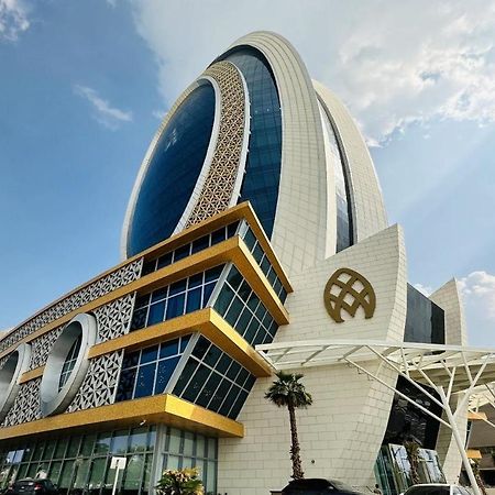 Velero Hotel Lusail Extérieur photo
