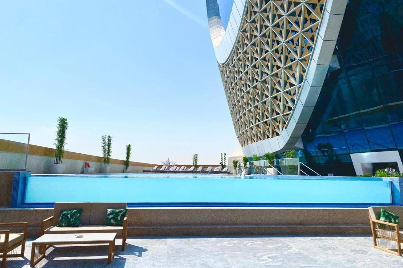 Velero Hotel Lusail Extérieur photo